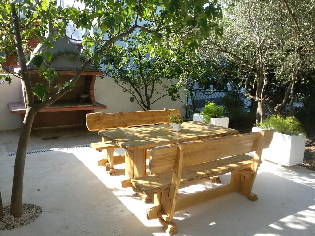 Olive Garden Apartments Poljica  Екстер'єр фото