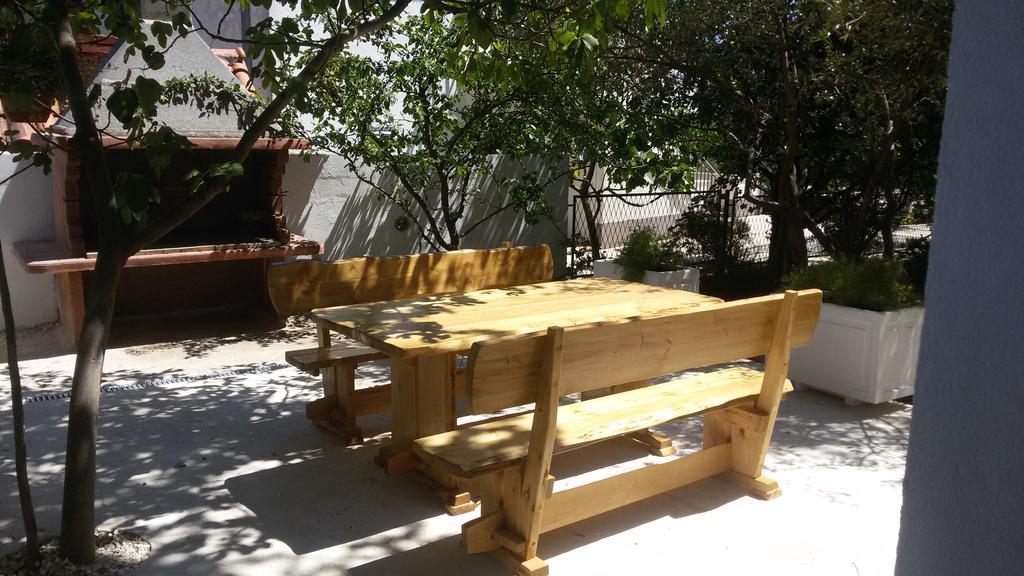 Olive Garden Apartments Poljica  Екстер'єр фото